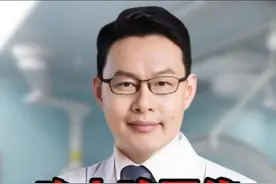 白天不咳嗽，晚上咳嗽起来没完没了，一个视频告诉你真相
#肺部健康 #咳嗽 #健康科普视频封面