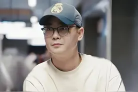 郭德纲徒弟鲜为人知的高学历？孙越985高材生不算啥，栾云平清华也还好，而他北大硕士才是牛#何九华 #阎鹤祥 #郭底 #于谦 #孙九香视频封面
