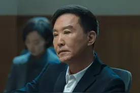 狂飙：省政法委副书记何黎明派徐忠到京海，为什么又要徐忠回来视频封面