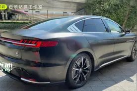 男车主推荐电光金属黑，有信仰够沉稳#比亚迪汉改色视频封面