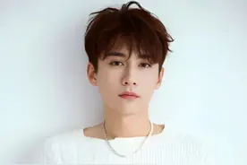 刘学义16-33岁颜值变化，新晋疯批男主，古装扮相令人惊艳