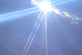 #西藏震区升起夜空中最亮的星  升空高度30米，单机可照亮6000到8000平方米，浙产照明无人机点亮震区寒夜。（供稿：浙江极客桥无人机）视频封面