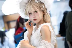 真的是社恐了！ #郑州创造力 #cosplay #漫展 #二次元 #场照视频封面