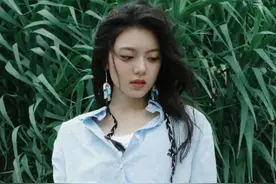 “娇小”女星被男星硬控身高？赵今麦垫苹果箱依旧被张凌赫扎心，赵露思无奈自黑#白鹿 #刘宇宁 #邢菲 #胡一天 #娱乐评论大赏视频封面