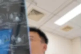 输尿管结石可致输尿管梗阻、肾脏积水，损害肾功能，引发剧烈疼痛、感染，还可能造成输尿管损伤，不可轻视！#肾结石 #输尿管结石 #肾积水 #输尿管狭窄 #硬核健康科普行动视频封面