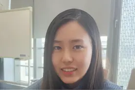 今天咱们来聊下期待#程序员 #期待 #通义千问 #钉钉