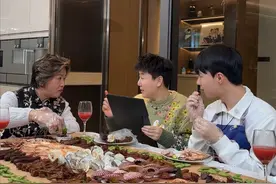 踏实又能干的凯凯，一天竟干了30多件家务，一个月竟然干了1000多件家务，他用勤劳的双手，让我们的家更加舒适、干净整洁，真的太棒了~#vlog日常  #19岁男保姆  #记录美好生活  #00后男保姆  #正能量