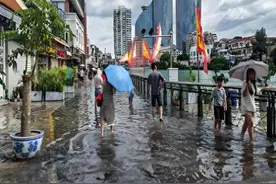 海水倒灌又来了，淹没了沿线的街道和商铺，这回为什么是浙江？ #热点新闻事件 #浙江 #海水倒灌 #灾害 #天气视频封面