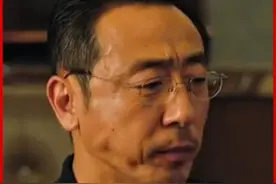 情商低不懂人情世故，结果被李丰田反向拿捏，成功演绎了什么叫敬酒不吃吃罚酒！#人情世故  #人际交往  #职场视频封面