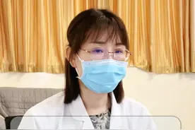 如果患者吃药不舒服，本人不来，家属可以不可以代替她来检查或者换药？#诊室日常 #医生视频封面