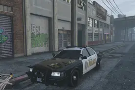 开警车！文森特派遣任务！#那个游戏5 #gta #R星 #r星出品