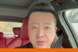 母女在公园遭4条未拴绳恶犬围攻，撕咬近3分钟，伤口最深处已见骨！#4条大型犬撕咬母女俩 #抖音热评视频封面