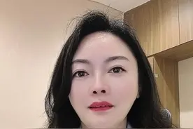 脸颊上鸡皮肤应该怎么办？ #医学科普 #毛周角化 #鸡皮肤 #专业的事交给专业的人 #让我们一起变美 @抖音短视频