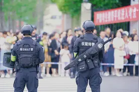 “考试结束，考生立即停止答卷” 2023年高考大戏正式落下帷幕！视频封面