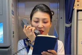 青春许国，壮志凌云！3月19日，山东济南，入伍新兵乘机奔赴新疆，前往火热军营，山航乘务员向新兵致以崇高敬意！#入伍参军 #山航 #正能量视频封面