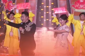 #山东省歌相亲相爱上山东春晚  山东省歌《相亲相爱》把山东十六市主持人都召唤来了！你们看到自己家乡的主持人了吗？#山东春晚  #2025山东春晚  #百味中国年  #过年总要有一些仪式感视频封面