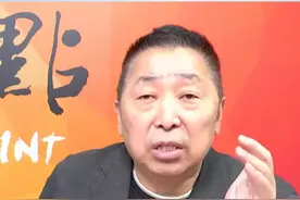 唐湘龙：从华为到六代机 中国的“科技典范转移”正在改变世界 #中国科技主导世界 台湾时事评论员唐湘龙表示，2024年，中国六代机、076型两栖攻击舰、空警-3000等尖端装备亮相，是在巩固“第二岛链”战略纵深。这是中国从2023年新能源汽车、高铁、C919等民用科技大爆发到2024年军用科技跃升的转型，是中国科技典范的转移现象，将引领全球科技格局新变革。 #中国军用科技大爆发视频封面
