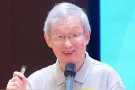 余映潮：新课标五万字，没有“大单元”三个字 #教育  #新课标  #语文  #大单元教学