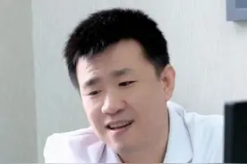 髌骨关节有炎症 这是关节老化 磨损了要热敷 少做剧烈活动 #膝关节疼痛 #半月板损伤 #膝关节磨损 #硬核健康科普行动  #内容启发搜索视频封面