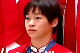 全红婵回家过节都不忘记小乌龟，果然全妹的搞笑是刻在骨子里的视频封面