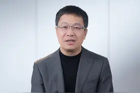大家好，我是卢伟冰，今天正式入驻抖音了，欢迎朋友们关注、留言！
#小米总裁卢伟冰入驻抖音#大咖观察视频封面