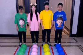 踩气球挑战，太刺激了，留着以后玩！！！ #搞笑 #聚会游戏挑战 #家庭游戏挑战