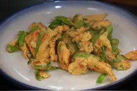 辣椒炒鸡蛋怎样炒才好吃，大厨教你一招，香辣下饭还省油 #