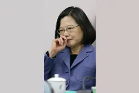 【蔡英文当局正在检查防空洞……】近日，蔡英文当局要求岛内盘点各地防空洞和避难场所。台北柯文哲也表示，今年防空演习也将扩大规模。视频封面
