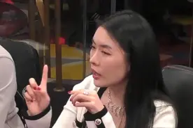 【大鹏竞技解说】小甜甜布兰妮，抢鱼推ALLIN！ #德扑 #德扑竞技视频封面