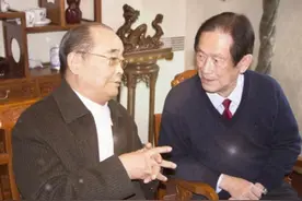 很荣幸能和杜玉堂教授黄汉源教授学到真技术 师恩难忘，感恩肉芽肿乳腺炎专家杜玉堂教授，感恩北京协和医院乳腺科主任黄汉源教授。#精诚大医 #医者仁心  #乳腺健康 #肉芽肿乳腺炎 #浆细胞乳腺炎 @杜玉堂 @黄汉源乳腺专家团视频封面