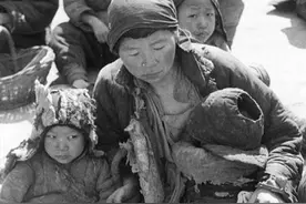 1942年河南大饥荒，300万灾民活活饿死，罪魁祸首是谁？ #创造力计划视频封面