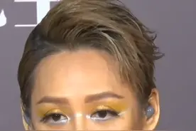 宁静#红毯 #神仙颜值 #时尚 #又美又飒 视频封面