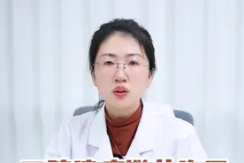 得了#口腔溃疡，别再当狠人用盐撒了，医生教你几个简单不疼还很快就能好的小妙招。#碘甘油#口腔#医学科普视频封面