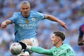 门将禁区外手球遭裁判无视！曼城的四大皆空，裁判要负重大责任