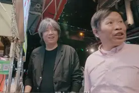 #一句话证明你是闽南人 #闽南人有自己的交流暗号 #老狼  深夜打卡著名厦门夜市，城市的烟火气息拉满了~#何不秉烛游 #2024龙耀厦门过大年