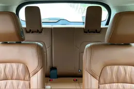 6座和七座SUV，三排的体验感受真的差很多！ #六座suv #七座suv视频封面