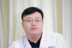 扁桃体发炎到底要不要做手术？ #扁桃体 #发炎 #耳鼻喉葛医生 #硬核健康科普行动 #抖音知识年终大赏视频封面