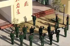 新兵下队进哨位，用守桥官兵精神激发新兵战斗意志！ （方志超 胡宇鹏）#新战友 #责任与担当视频封面