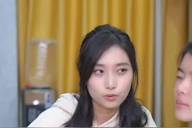 中了奖就必须请人吃饭吗，这是什么道理 #女大学生 #剧情 #奇葩室友视频封面