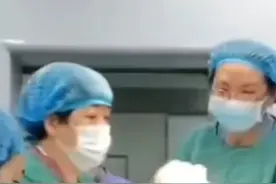 宝宝发生呛奶，把握黄金三分钟 #呛奶 #海姆立克急救法 #抖出健康知识宝藏 #解锁春日健康清单 #在抖音pick你的健康搭子