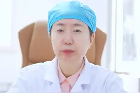 油耳的人平时应该注意什么呢？ #油耳 #中耳炎 #耳鼻喉宋海涛 #医学科普仅供参考如有不适请线下就医 @抖音短视频视频封面