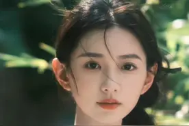 是谁的老师要出道了？10月8日，于正官宣新签约一位素人女孩，曾是一名河南某高校教师。#于正官宣签约新艺人