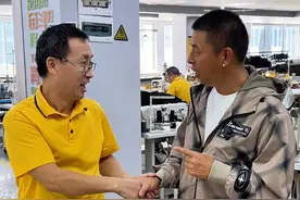 我的26年老伙计，一名真正的匠人！ #工匠精神 #带你走进服装厂 #服装行业 #智能制造 #卡宾先生视频封面