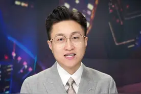 湖北高考首次出现高分屏蔽考生！一个班查了4个学生3个屏蔽，老师们也沸腾了纷纷送上祝福。#中国蓝新闻主播Talk