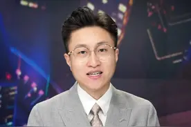 湖北高考首次出现高分屏蔽考生！一个班查了4个学生3个屏蔽，老师们也沸腾了纷纷送上祝福。#中国蓝新闻主播Talk