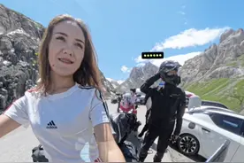 你们在#摩旅时会被路人硬控吗？#独库公路#机车#内容过于真实视频封面