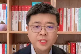 新规出台，乱穿衣服也违法？#郑州律师 #法律咨询 #抖来普法2023 #普法小剧场 #光法说视频封面