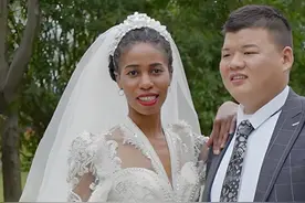 基因成遗传打不破的壁垒？同是娶了非洲媳妇，rose女儿越来越黑，菲利斯儿子却产生变异 #rose #菲利斯 #拉乌 #明星人物传 #娱乐圈大盘点视频封面