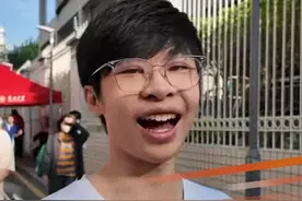 6月7日，广东深圳，已经保送清华的梁同学在考场外给同学们加油，祝同学们“金榜题名”！ #高考   #深圳   #金榜题名  @抖音短视频 @DOU+小助手视频封面