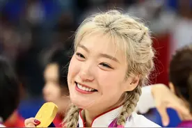 山西女篮第四名收官本赛季征程！四川抢先升总决赛！李梦状态巅峰视频封面